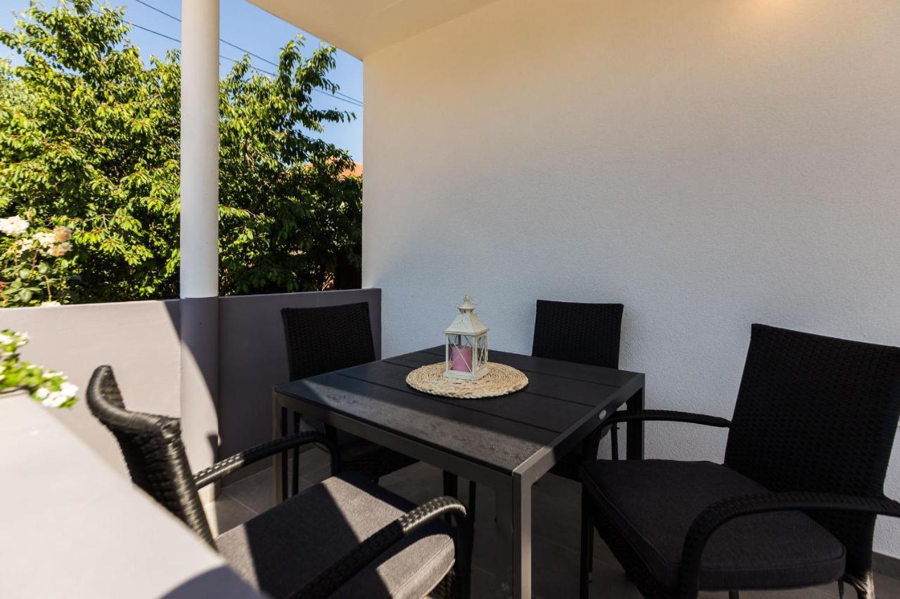 Petra Modern Apartment With Free Parking And Bbq Zadar Buitenkant foto